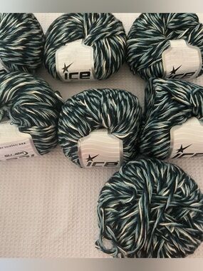 Ice Yarns Isterico Wool 50% Wool 50% Acrylic Lot Of 7 - 4mm/US6